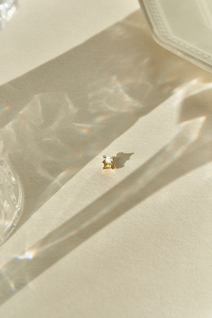 Coco Duo Stone Earring in Peridot & White Topaz